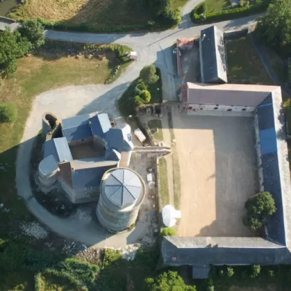 chateau-de-st-mesmin-79_c