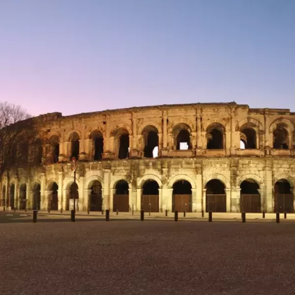 image des arènes de nimes